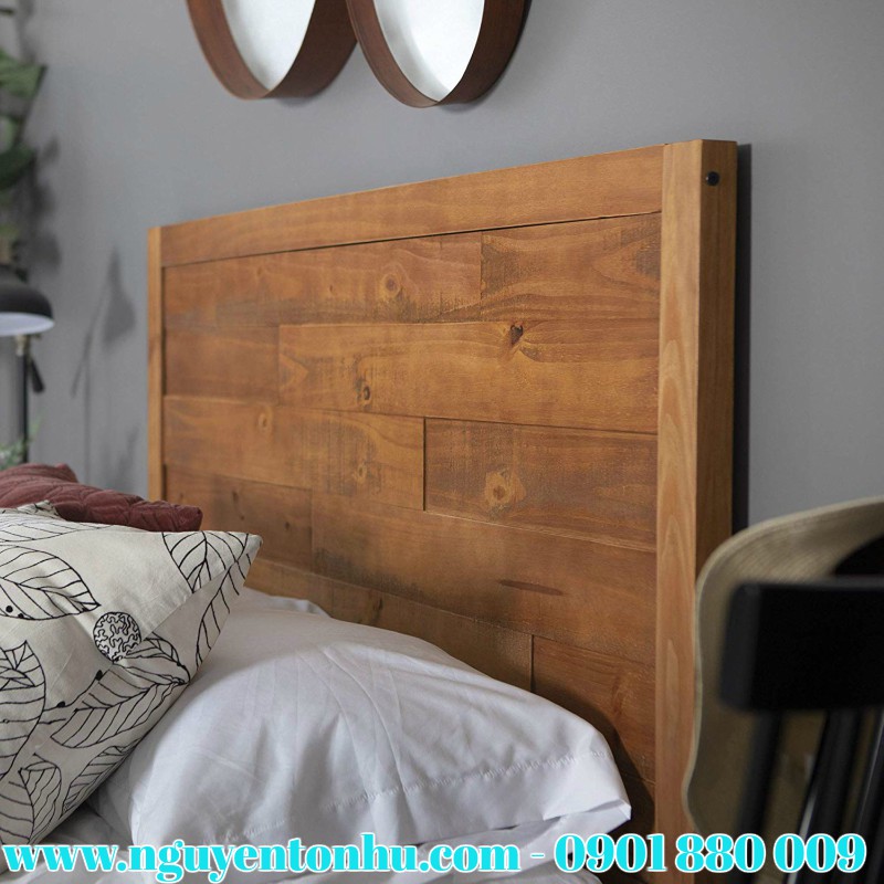 giường ngủ chất liệu gỗ thông