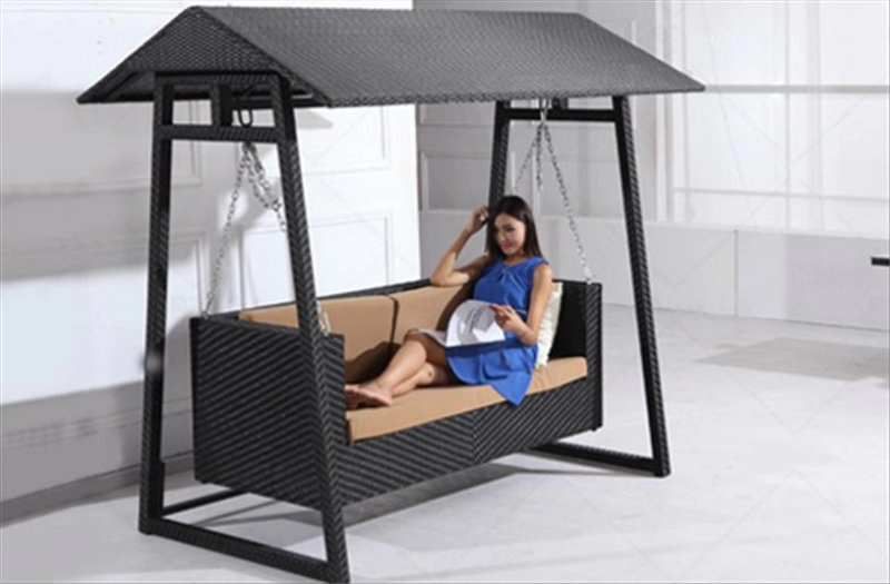 ghẾ xÍch Đu nhỰa giẢ mÂy cÓ mÁi che tiỆn dỤng